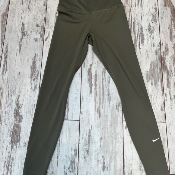 Nike One Women’s High Rise Leggings – Vintage Green, XS - Picture 9 of 16